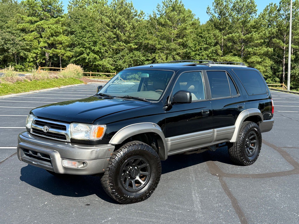 2000 Toyota 4Runner Image 2