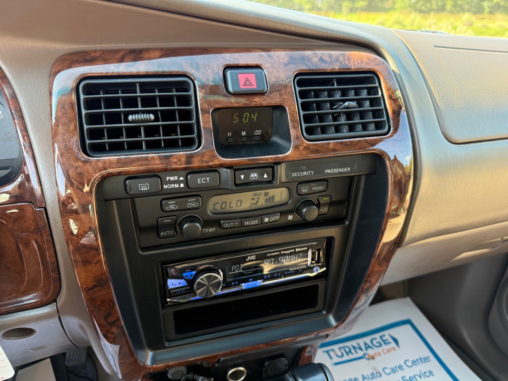 2000 Toyota 4Runner Image 18