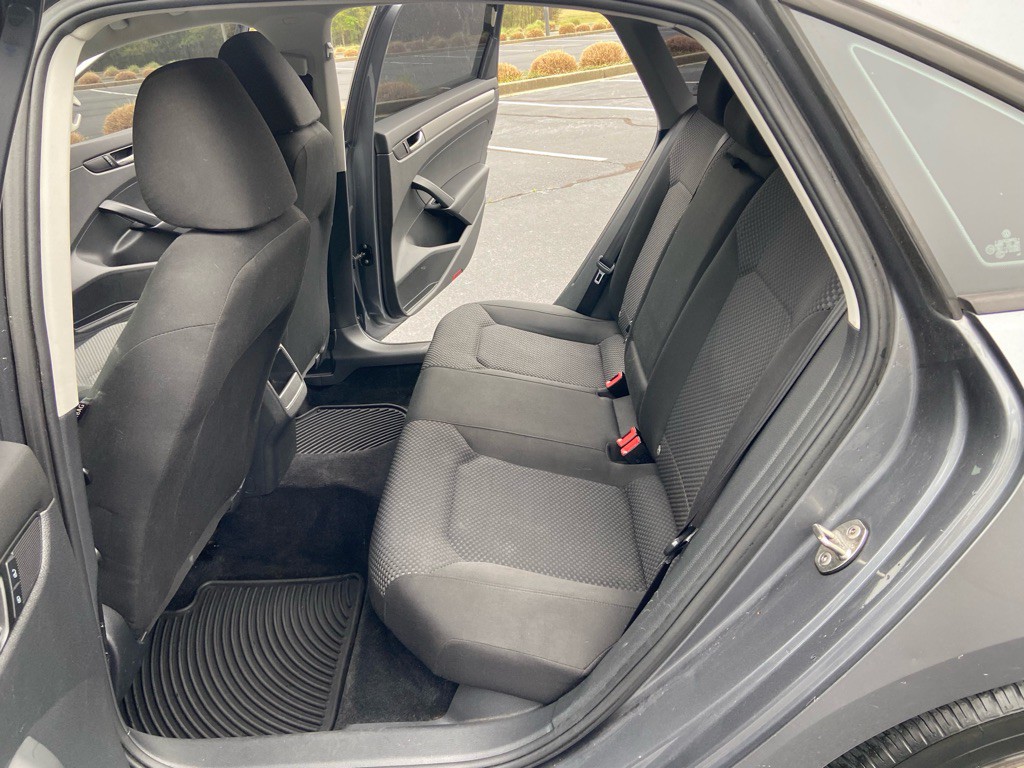 2015 Volkswagen Passat Image 14
