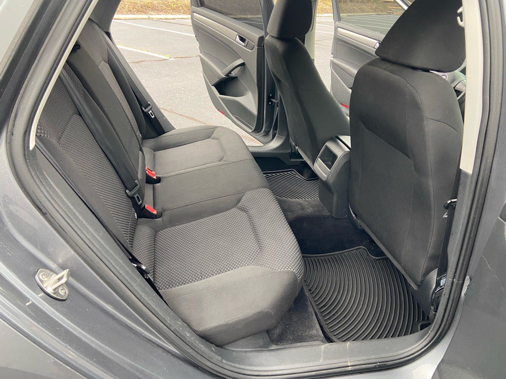 2015 Volkswagen Passat Image 15
