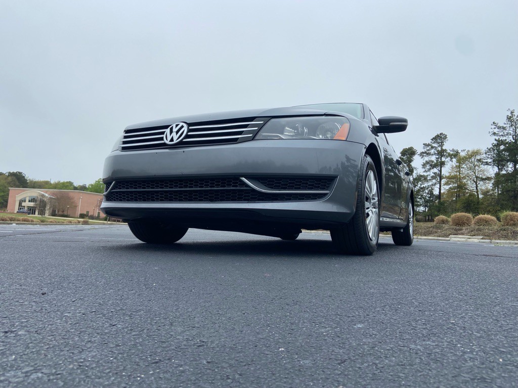 2015 Volkswagen Passat Image 24