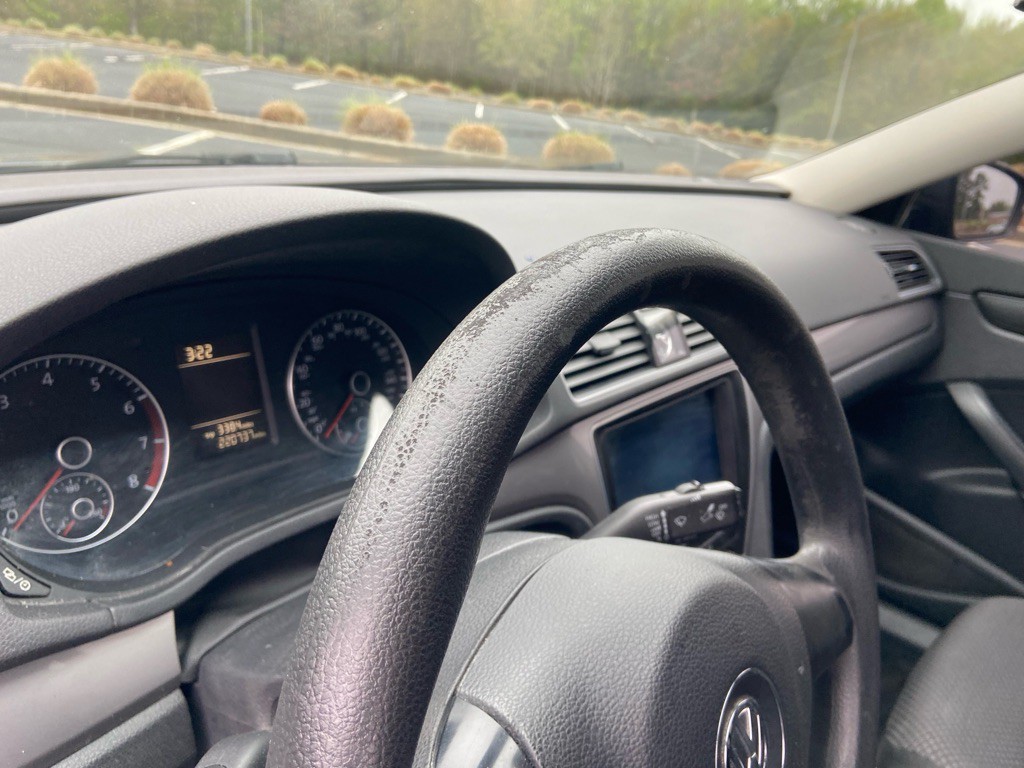 2015 Volkswagen Passat Image 43