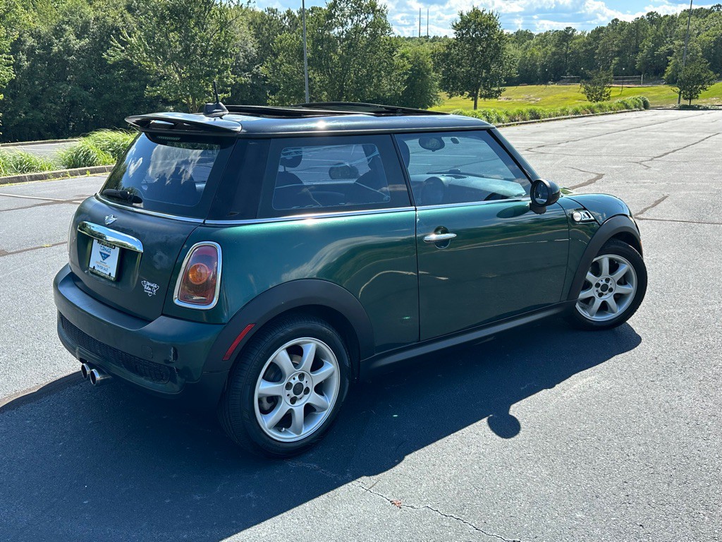 2009 MINI Cooper Image 6