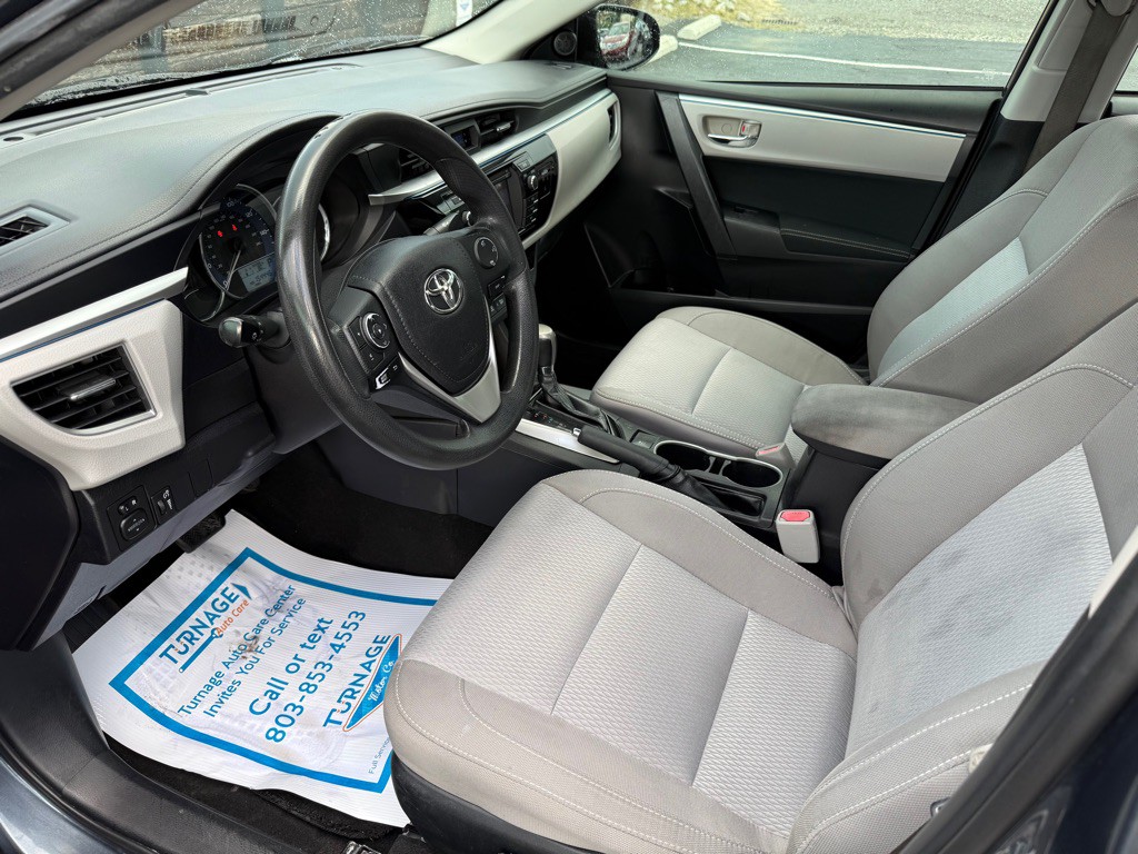 2016 Toyota Corolla Image 17
