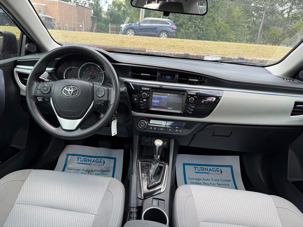 2016 Toyota Corolla Image 19