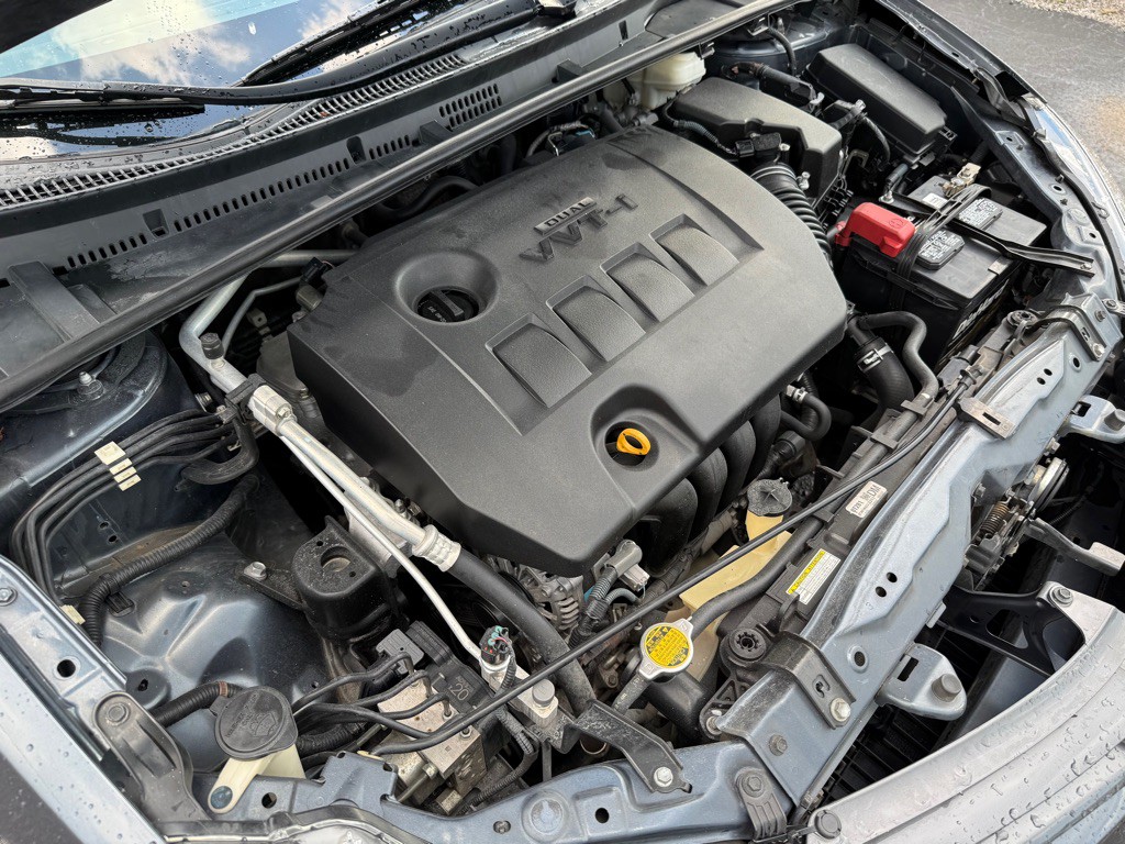 2016 Toyota Corolla Image 24