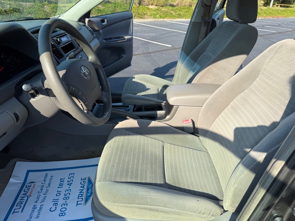 2005 Toyota Camry Image 10