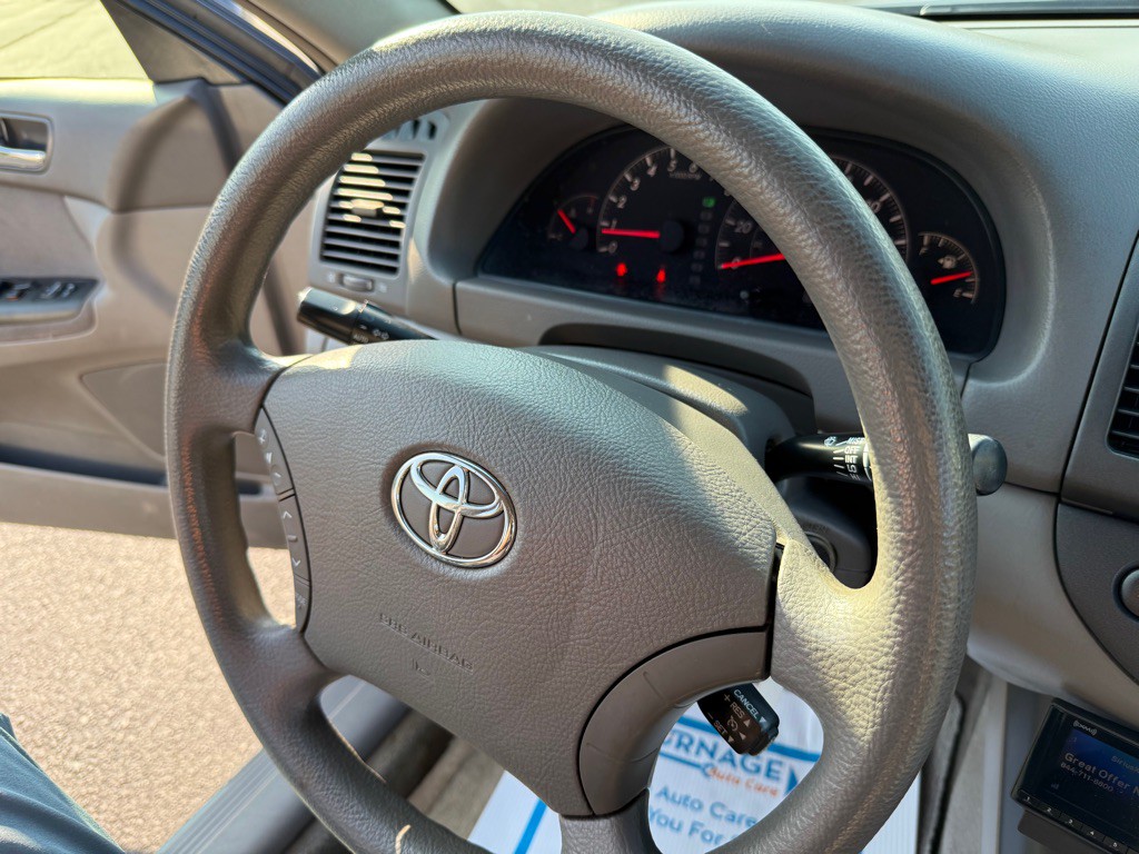 2005 Toyota Camry Image 21