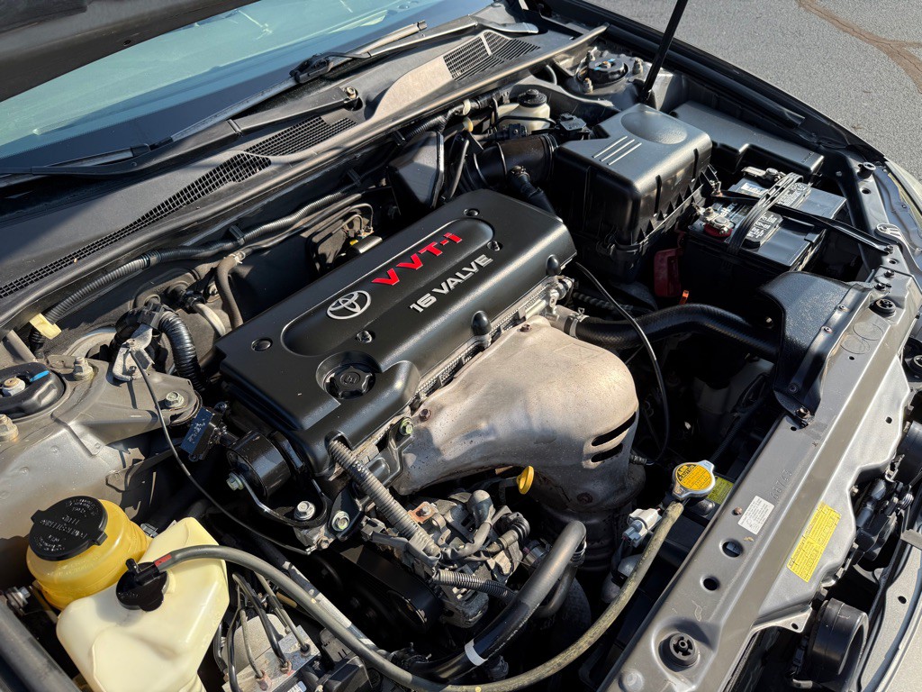 2005 Toyota Camry Image 25