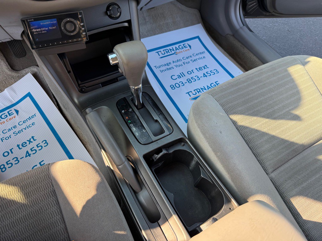 2005 Toyota Camry Image 20