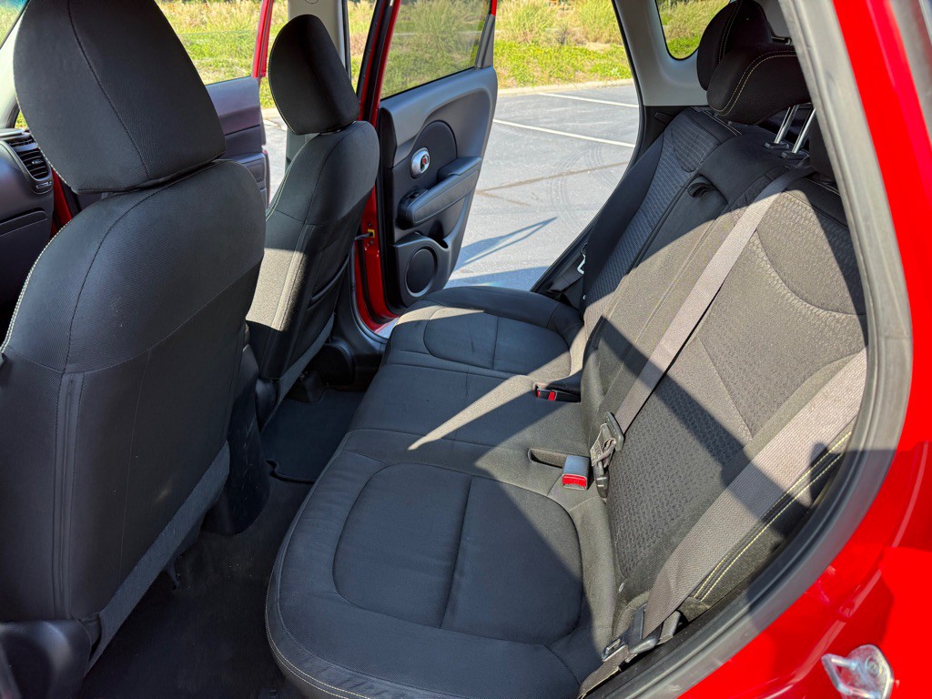 2015 Kia Soul Image 16