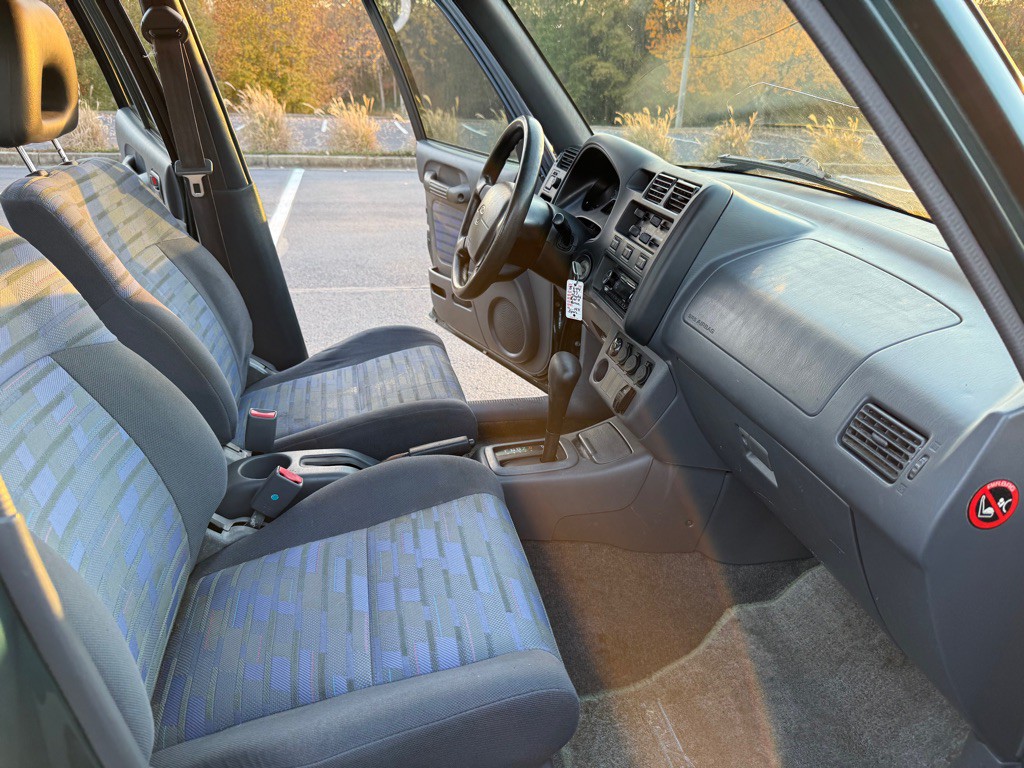 1997 Toyota Rav4 Image 17