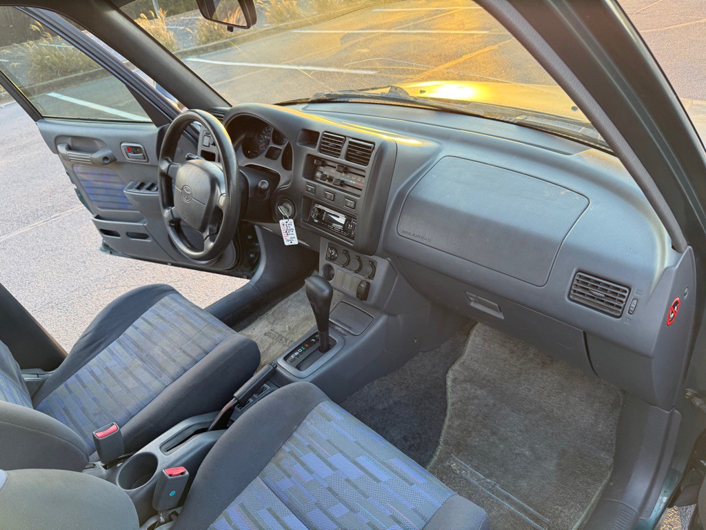 1997 Toyota Rav4 Image 18