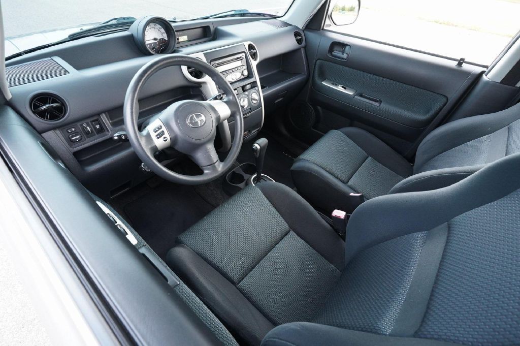 2006 Scion xB Image 3