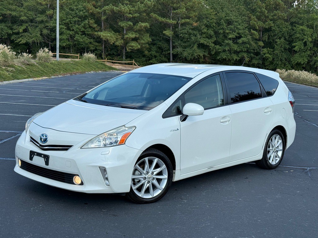2012 Toyota Prius Image 2