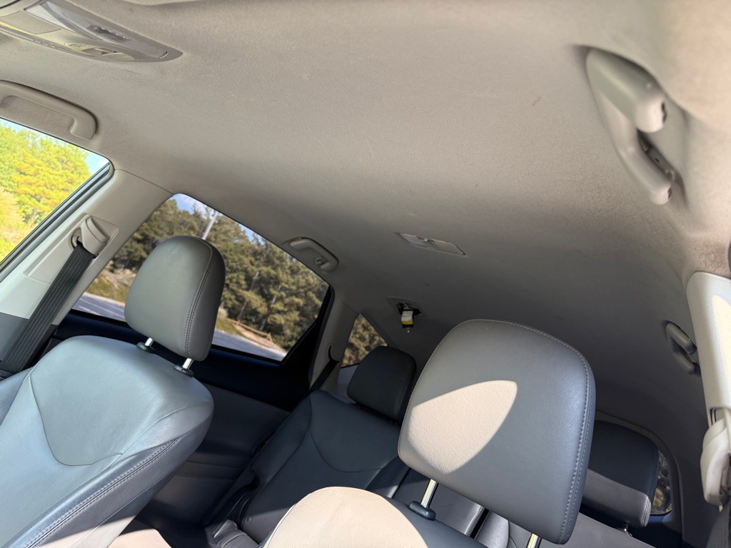 2012 Toyota Prius Image 26