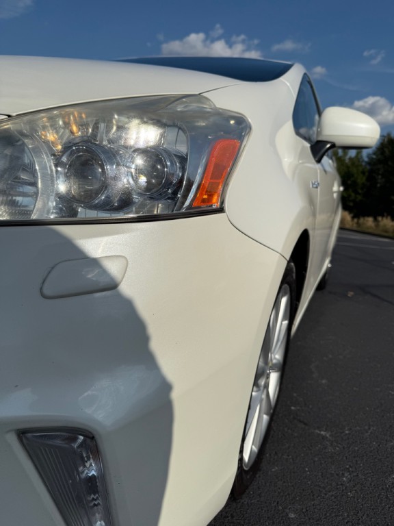 2012 Toyota Prius Image 31
