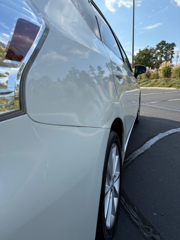 2012 Toyota Prius Image 33
