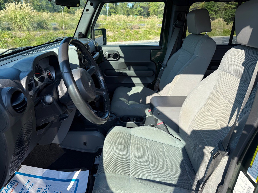 2007 Jeep Wrangler Image 12