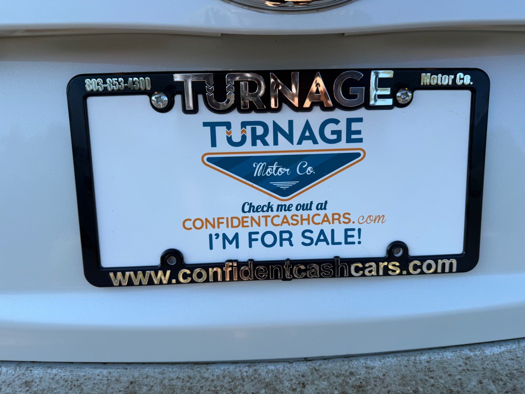 2013 Toyota Prius Image 10