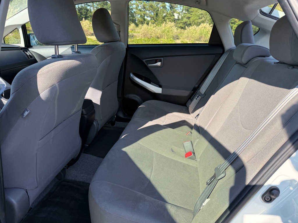 2013 Toyota Prius Image 18