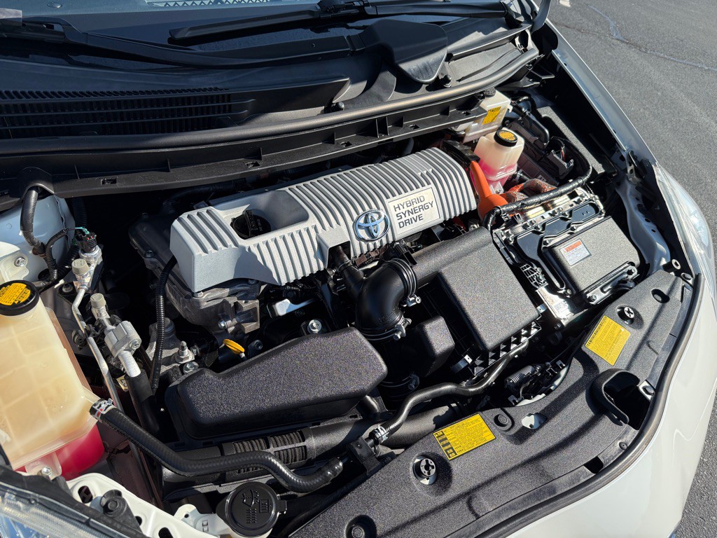 2013 Toyota Prius Image 27