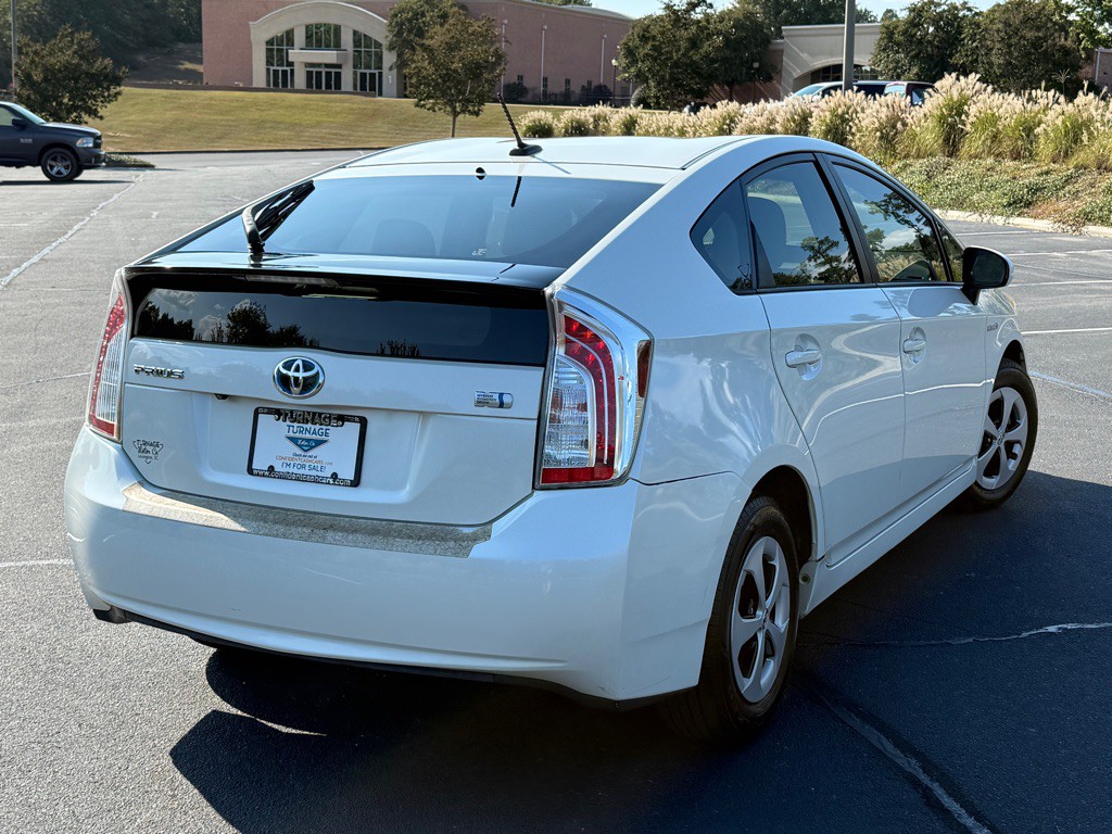 2013 Toyota Prius Image 8