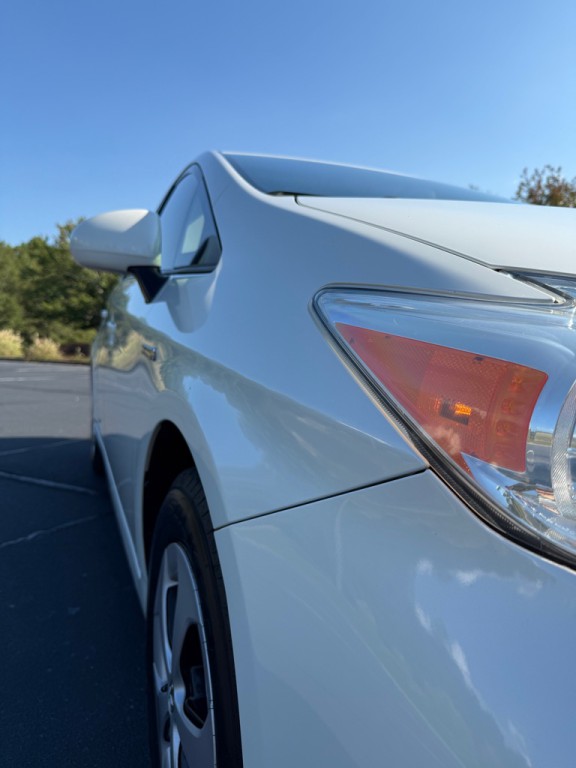 2013 Toyota Prius Image 30