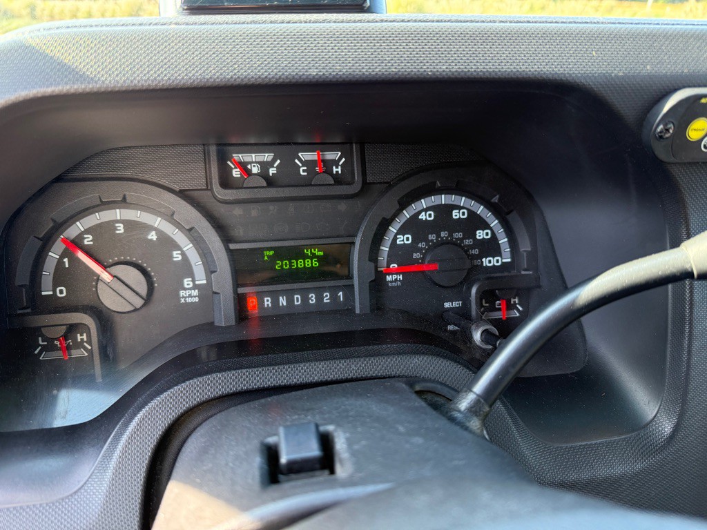 2015 Ford Econoline Image 13