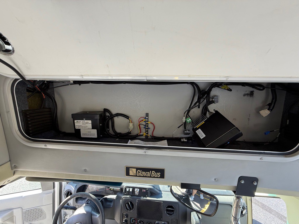 2015 Ford Econoline Image 24