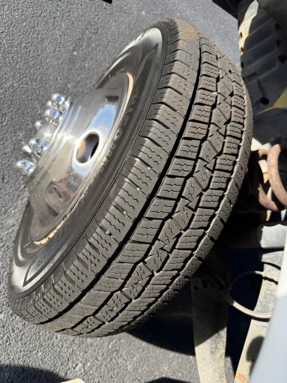 2015 Ford Econoline Image 33