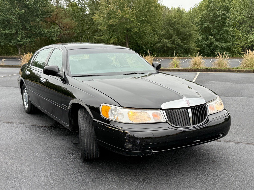 1998 Lincoln Town Car Image 4