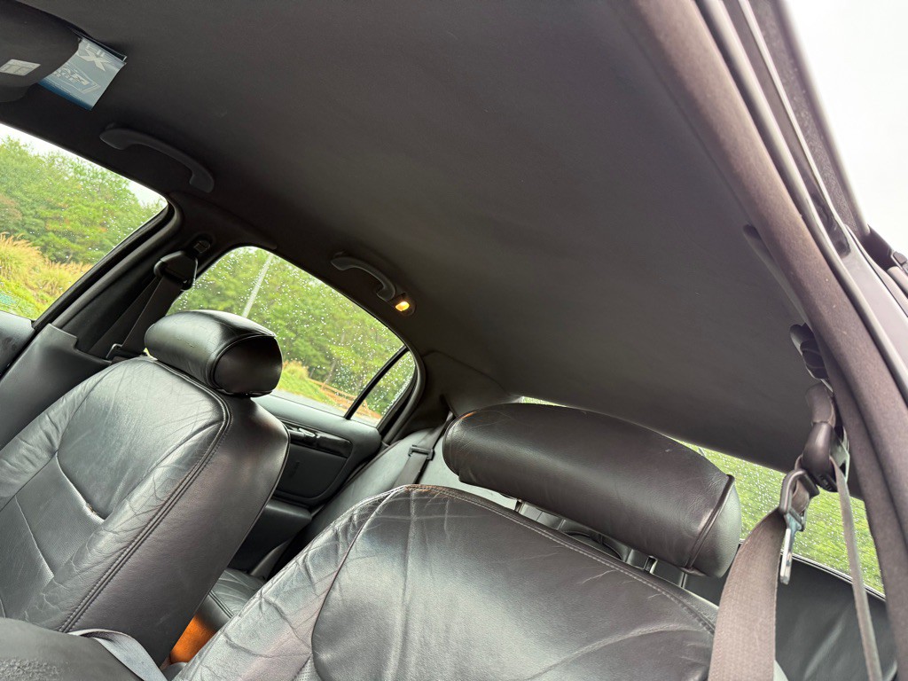 1998 Lincoln Town Car Image 21