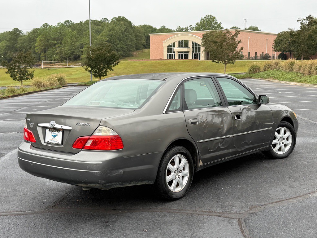 2004 Toyota Avalon Image 8