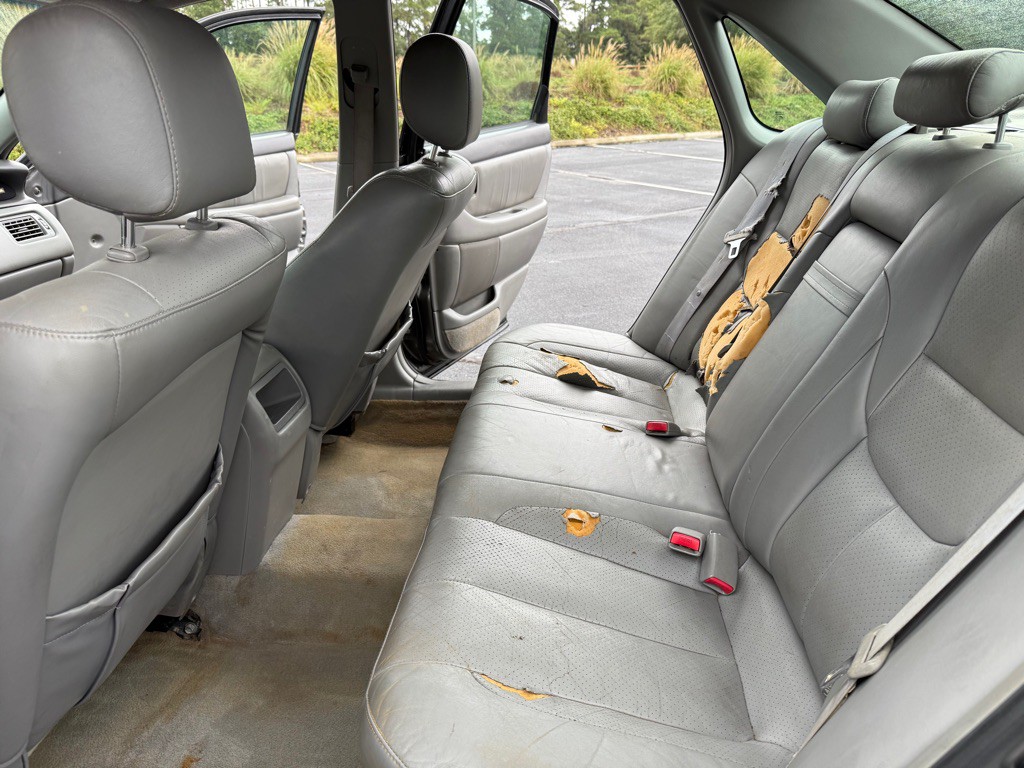 2004 Toyota Avalon Image 19