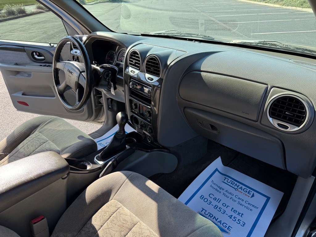 2002 GMC Envoy Image 14