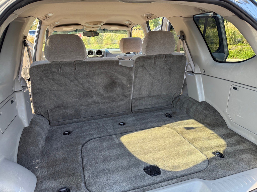 2002 GMC Envoy Image 17