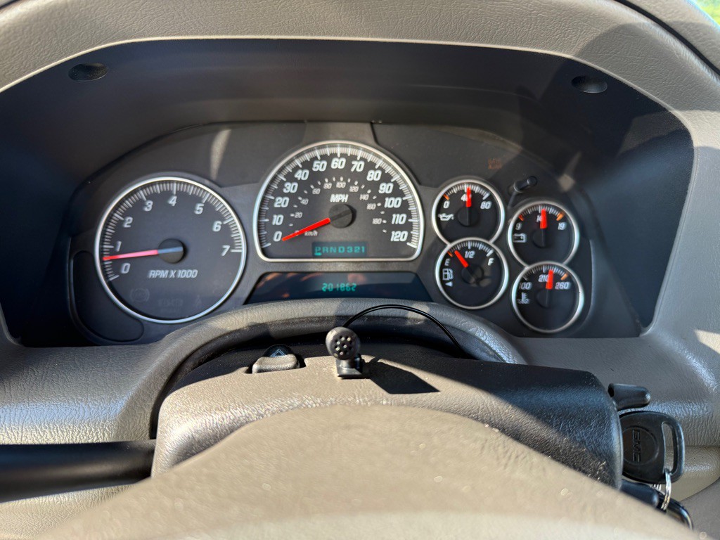 2002 GMC Envoy Image 18
