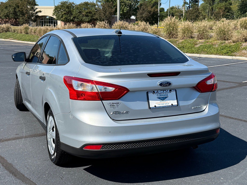 2012 Ford Focus Image 8