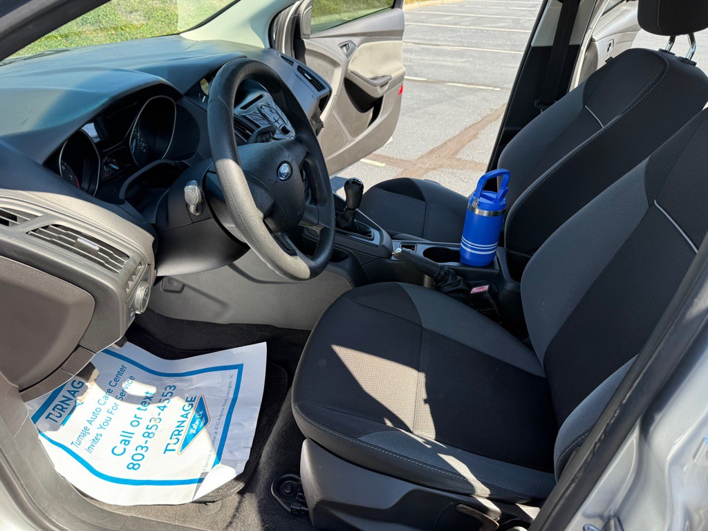 2012 Ford Focus Image 11