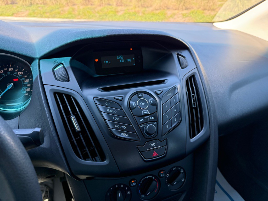 2012 Ford Focus Image 20