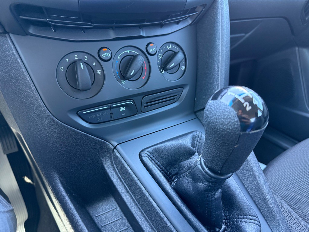 2012 Ford Focus Image 21