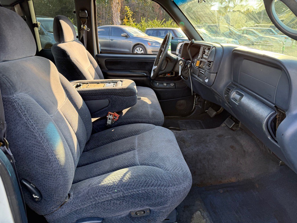 1998 Chevrolet Silverado 1500 Image 9