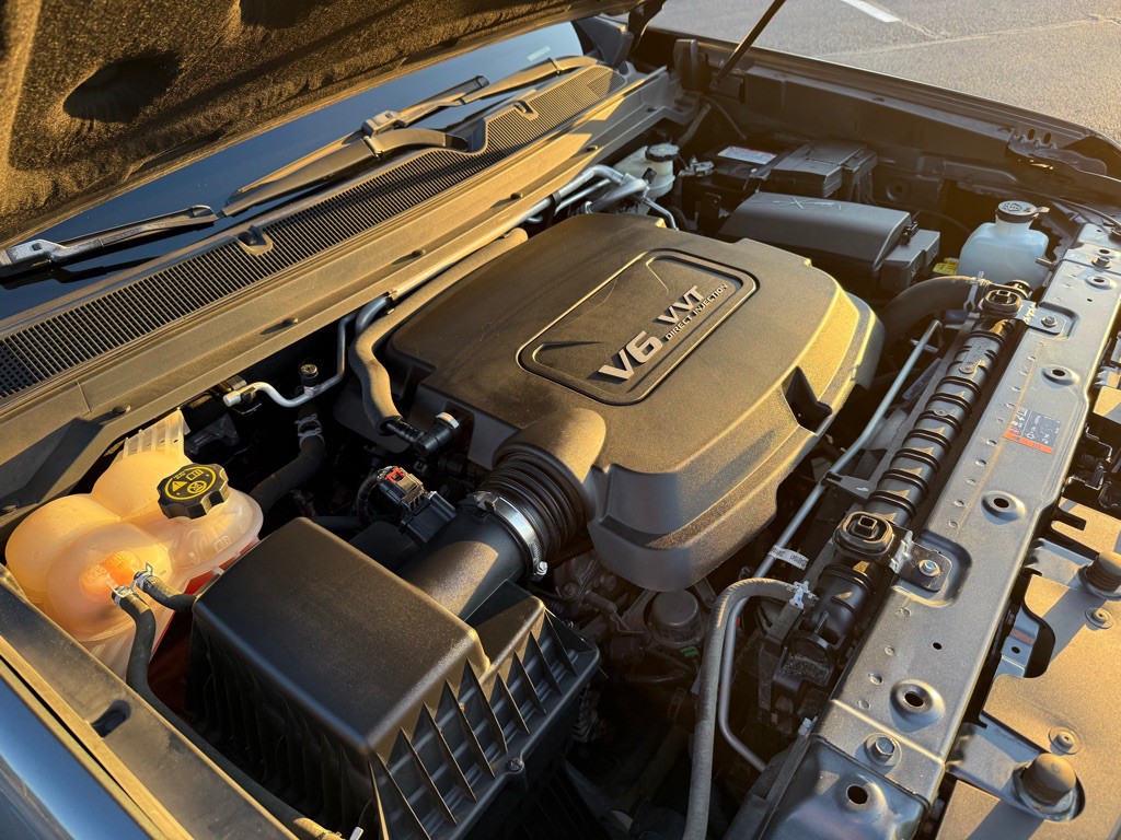 2015 Chevrolet Colorado Image 38