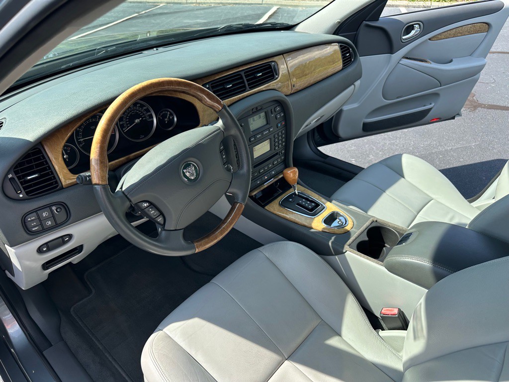 2006 Jaguar S-TYPE Image 13