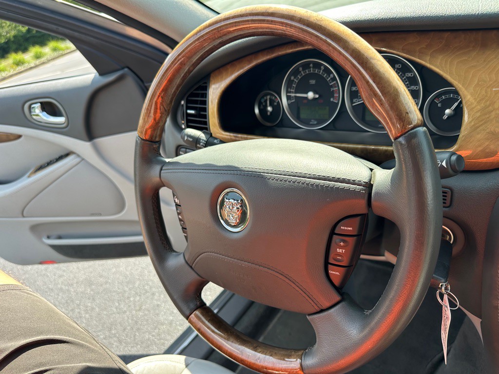 2006 Jaguar S-TYPE Image 25