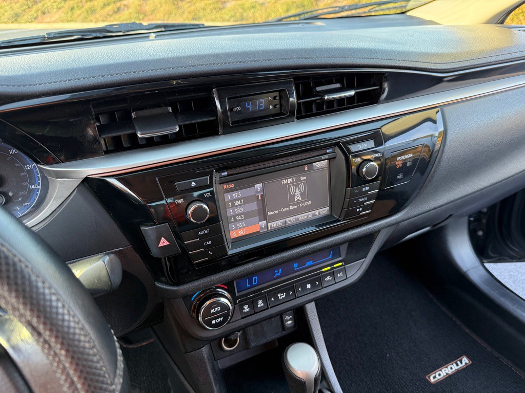 2014 Toyota Corolla Image 20