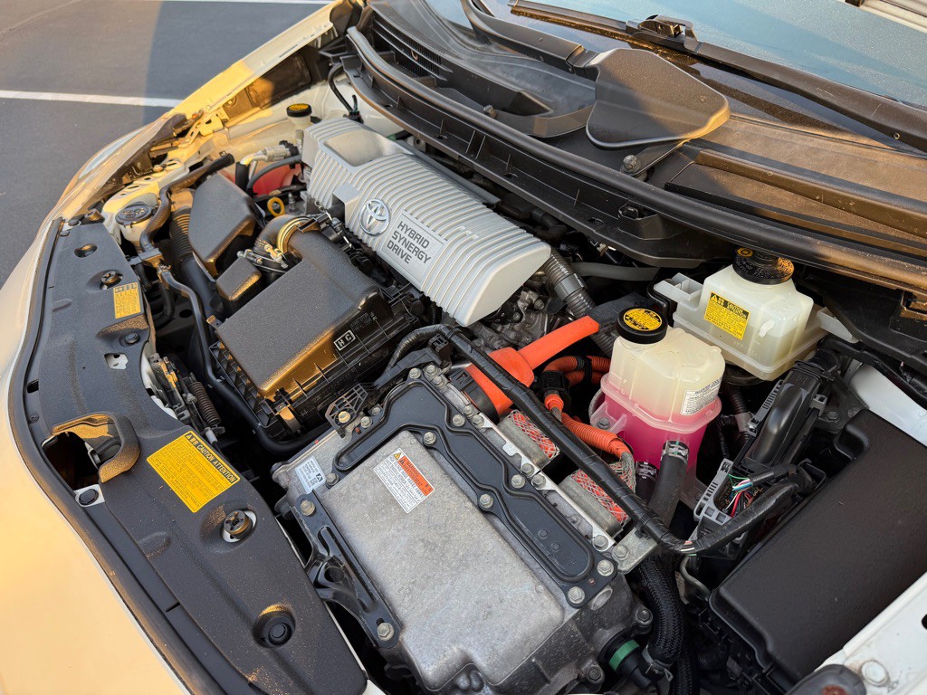 2010 Toyota Prius Image 30