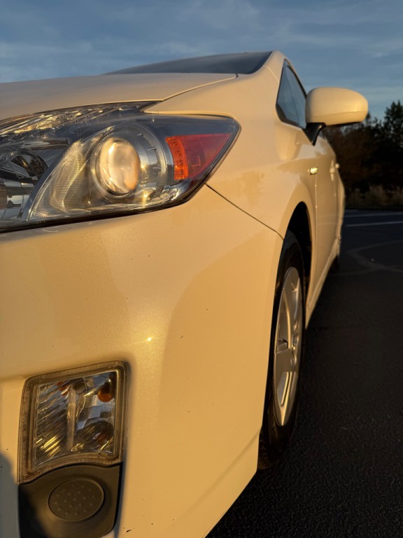 2010 Toyota Prius Image 32