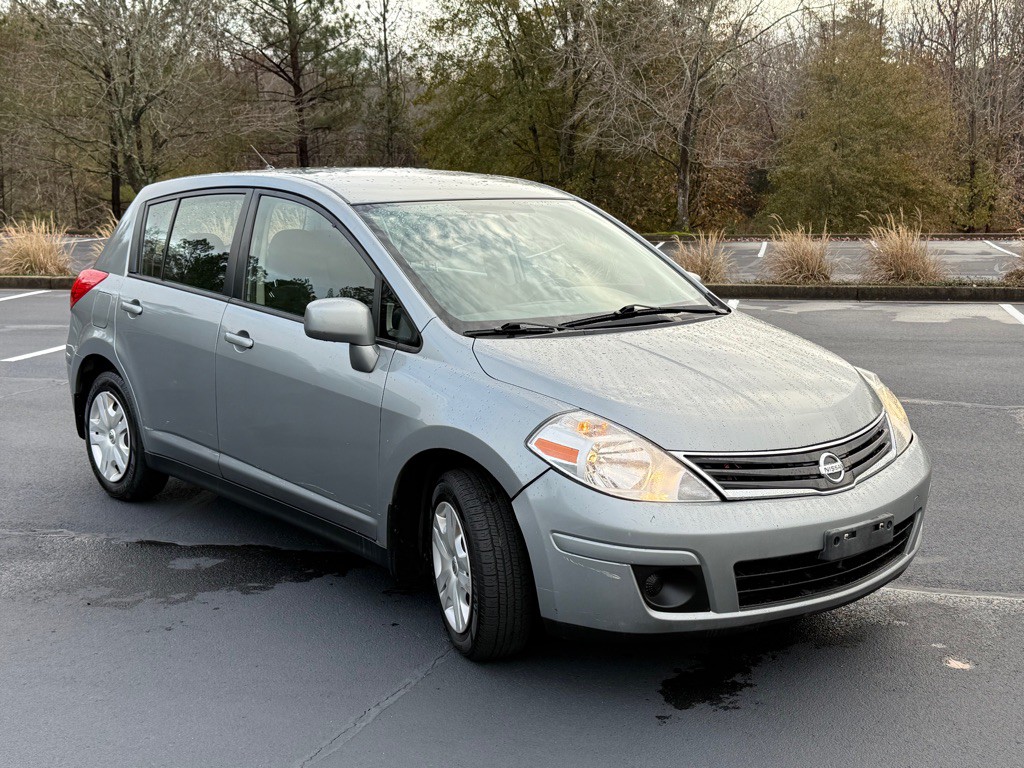 2010 Nissan Versa Image 5